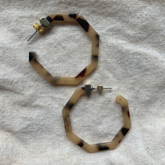 Geometric Acetate Tortoise Shell Earrings - Picture 2 of 2